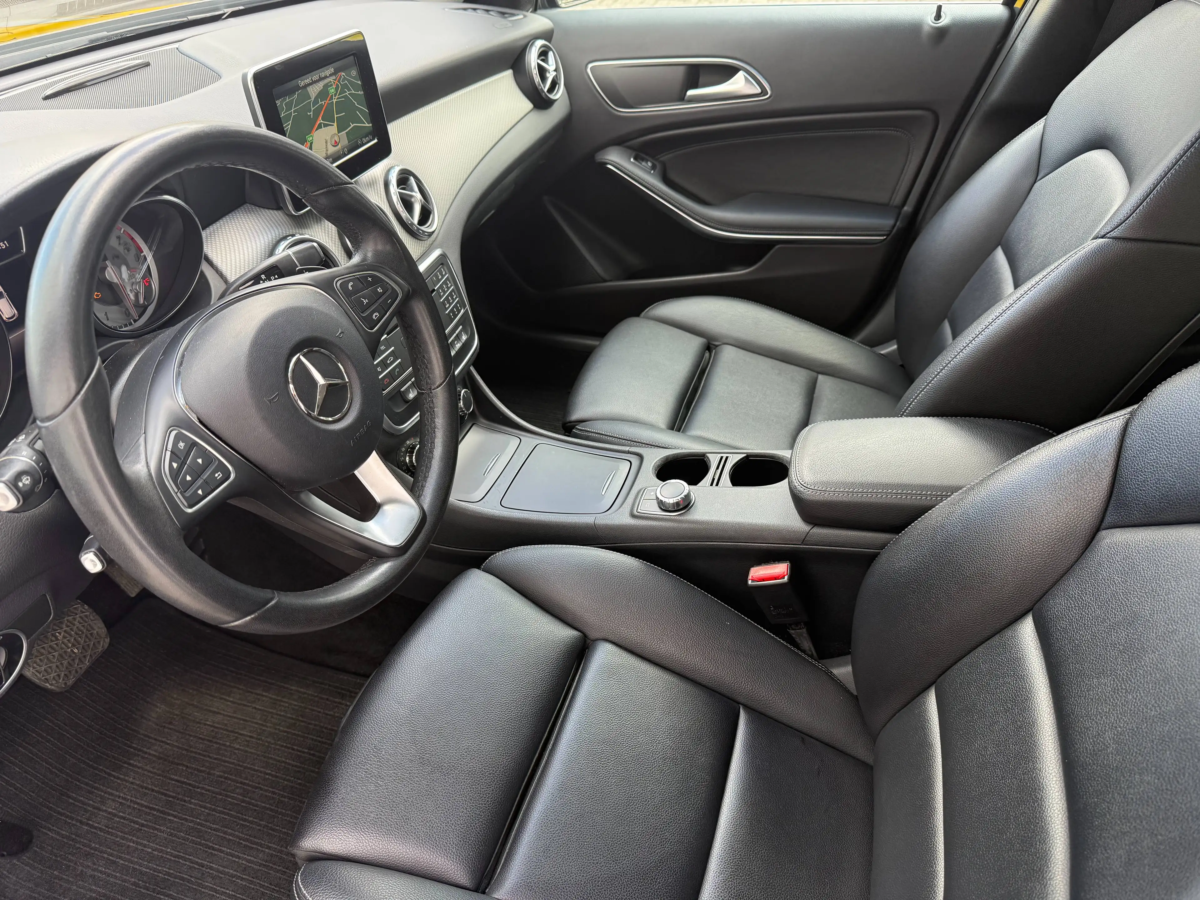Mercedes-Benz GLA 180 GLA 180 — photo 6
