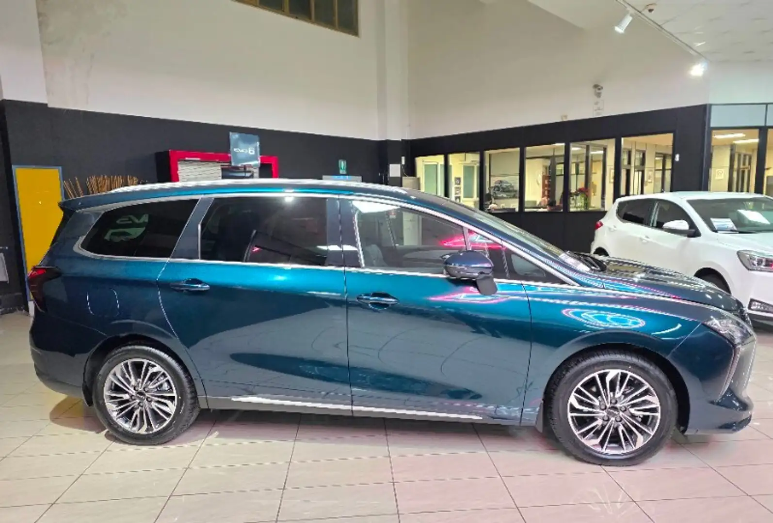 EVO Sonstige 1.5 Turbo 7 posti Grün - 2