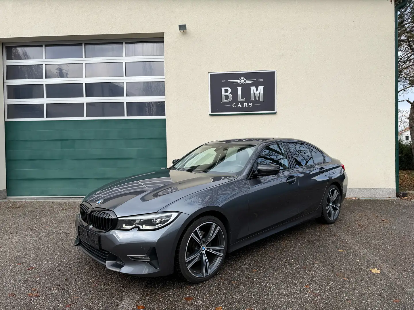 BMW 320 320 d Sport Line, LED, Virtual Cockpit, M-Lenkrad Grau - 2