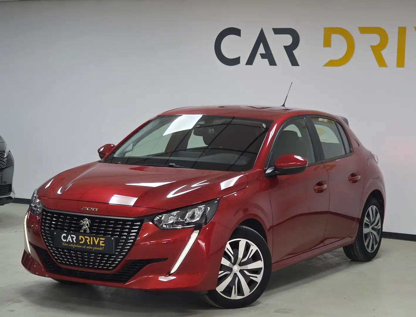 Peugeot 208 1.2i CAMERA/CAPTEUR/CARPLAY/LED/CRUISE/ETAT NEUF Rouge - 1