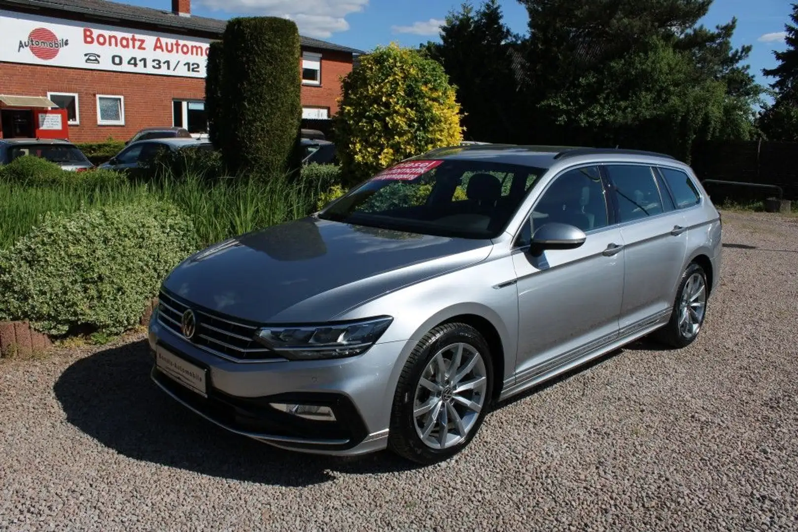 Volkswagen Passat Variant 2.0 TDI DSG R-Line *Navi,AHK,VC,SHZ,APP* Silber - 1