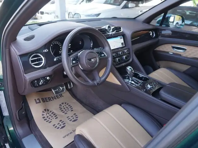 Bentley Bentayga 3,0 V6 Hybrid 4WD Aut. *TOPAUSSTATTUNG* Ansicht 9