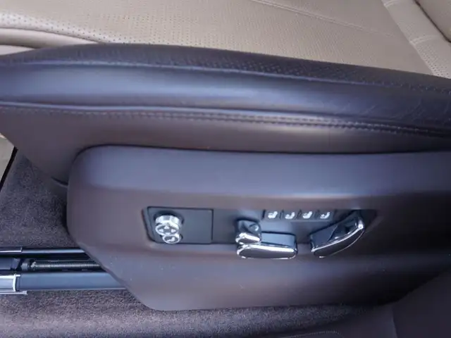 Bentley Bentayga 3,0 V6 Hybrid 4WD Aut. *TOPAUSSTATTUNG* Ansicht 12