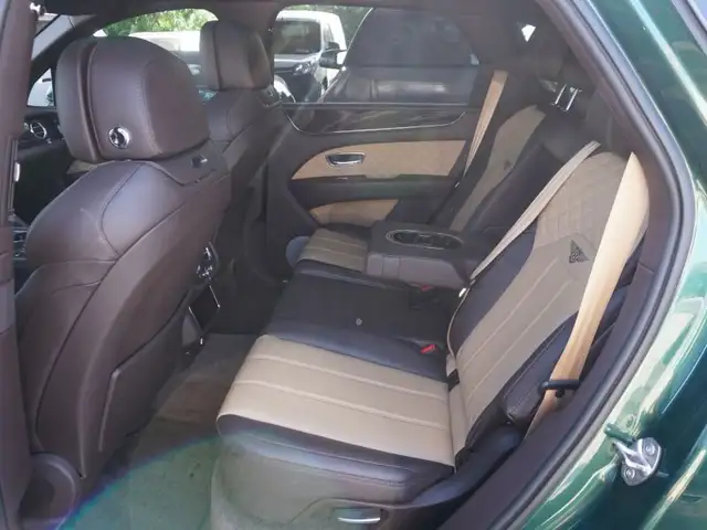 Bentley Bentayga 3,0 V6 Hybrid 4WD Aut. *TOPAUSSTATTUNG* Ansicht 18
