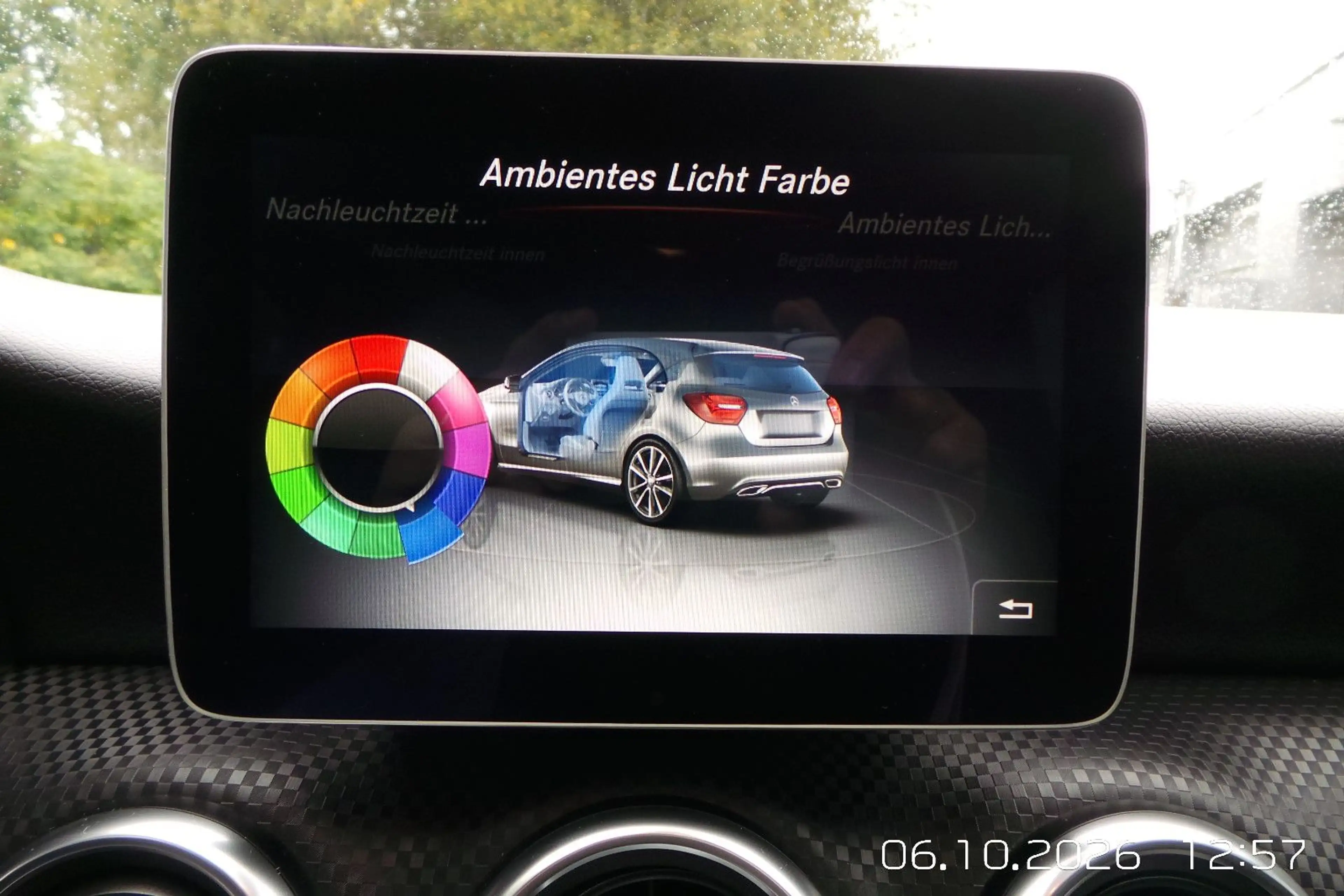 Mercedes-Benz A 180 Score! Urban LED,SHZ,CAM,PDC — photo 26