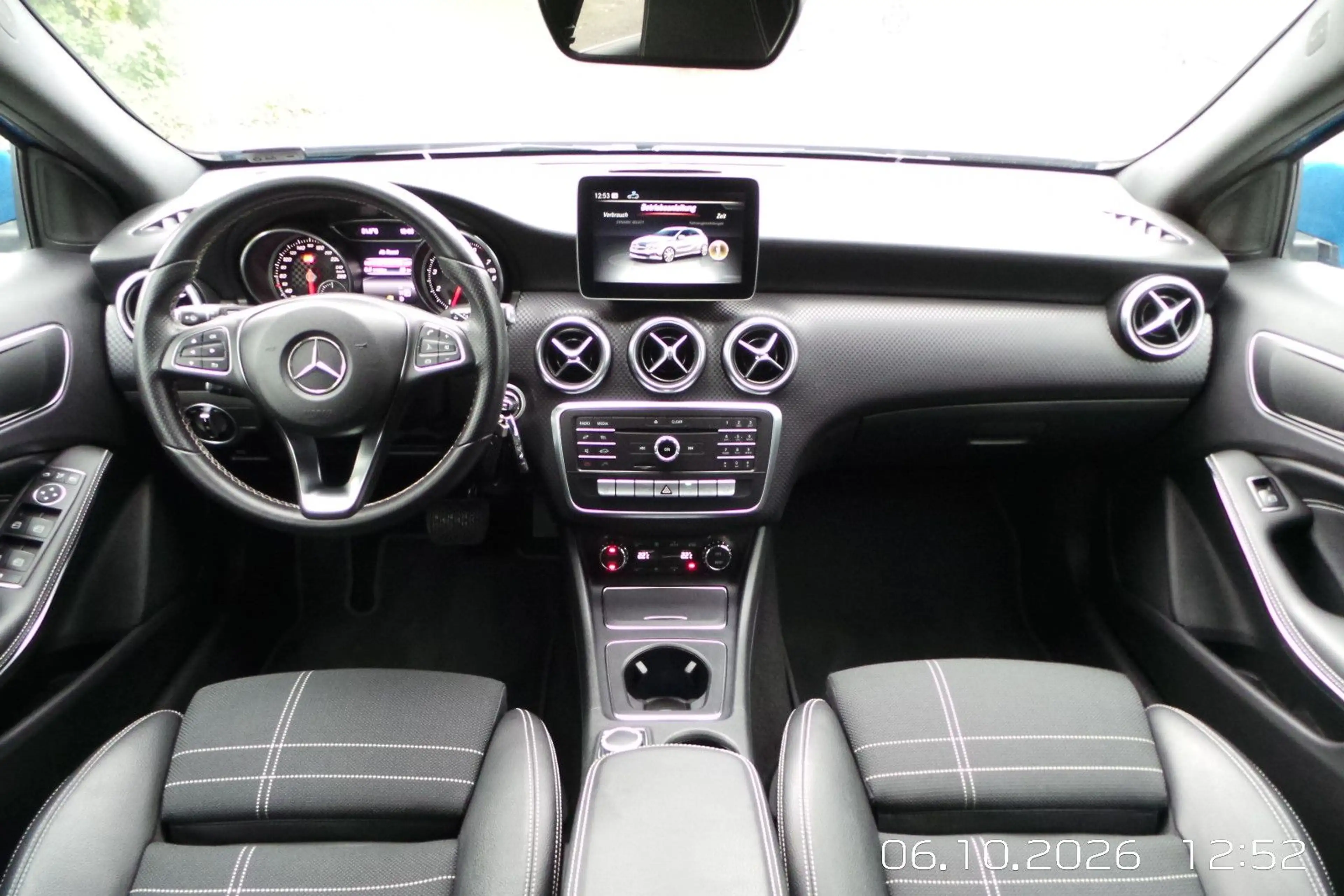 Mercedes-Benz A 180 Score! Urban LED,SHZ,CAM,PDC — photo 19