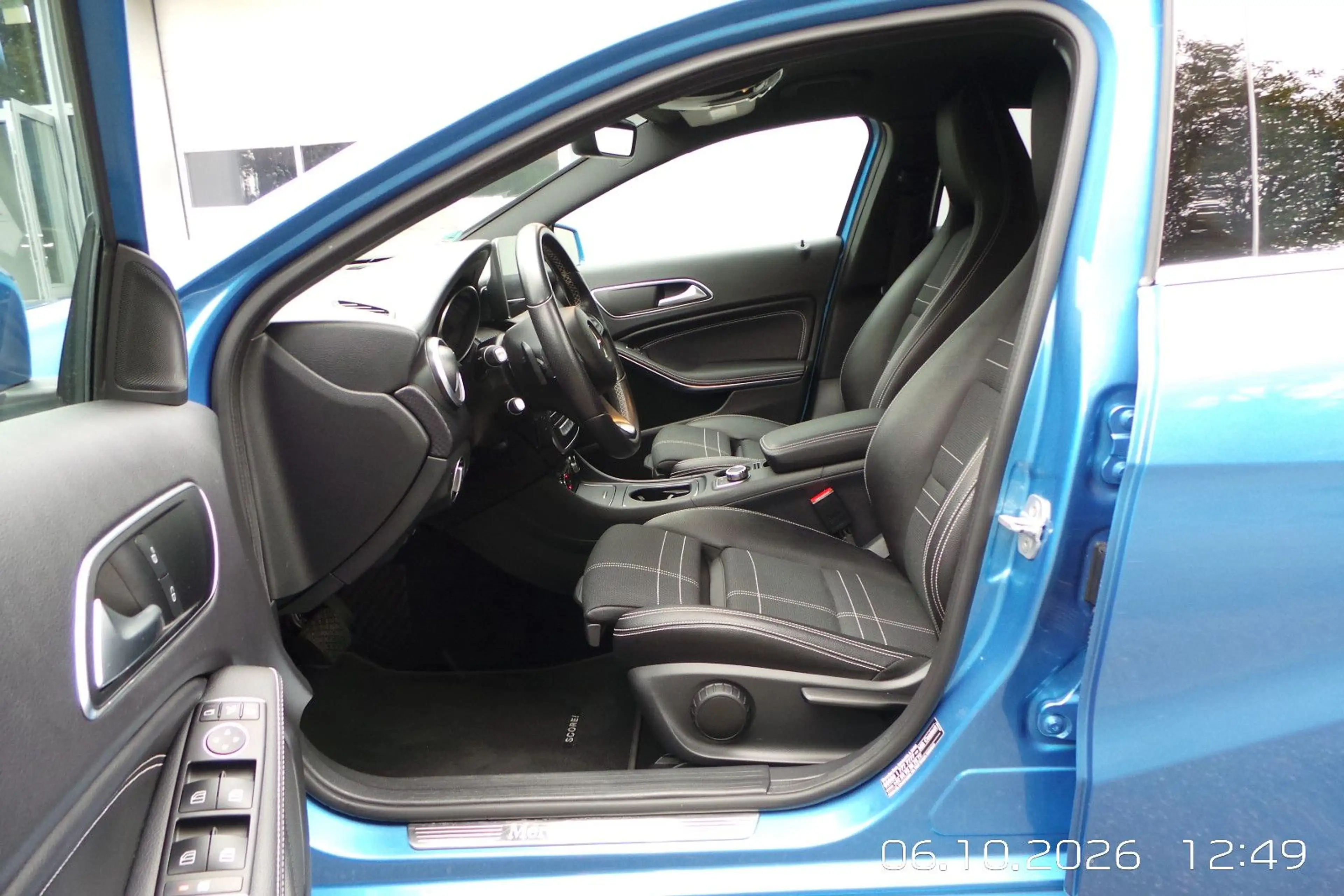 Mercedes-Benz A 180 Score! Urban LED,SHZ,CAM,PDC — photo 16