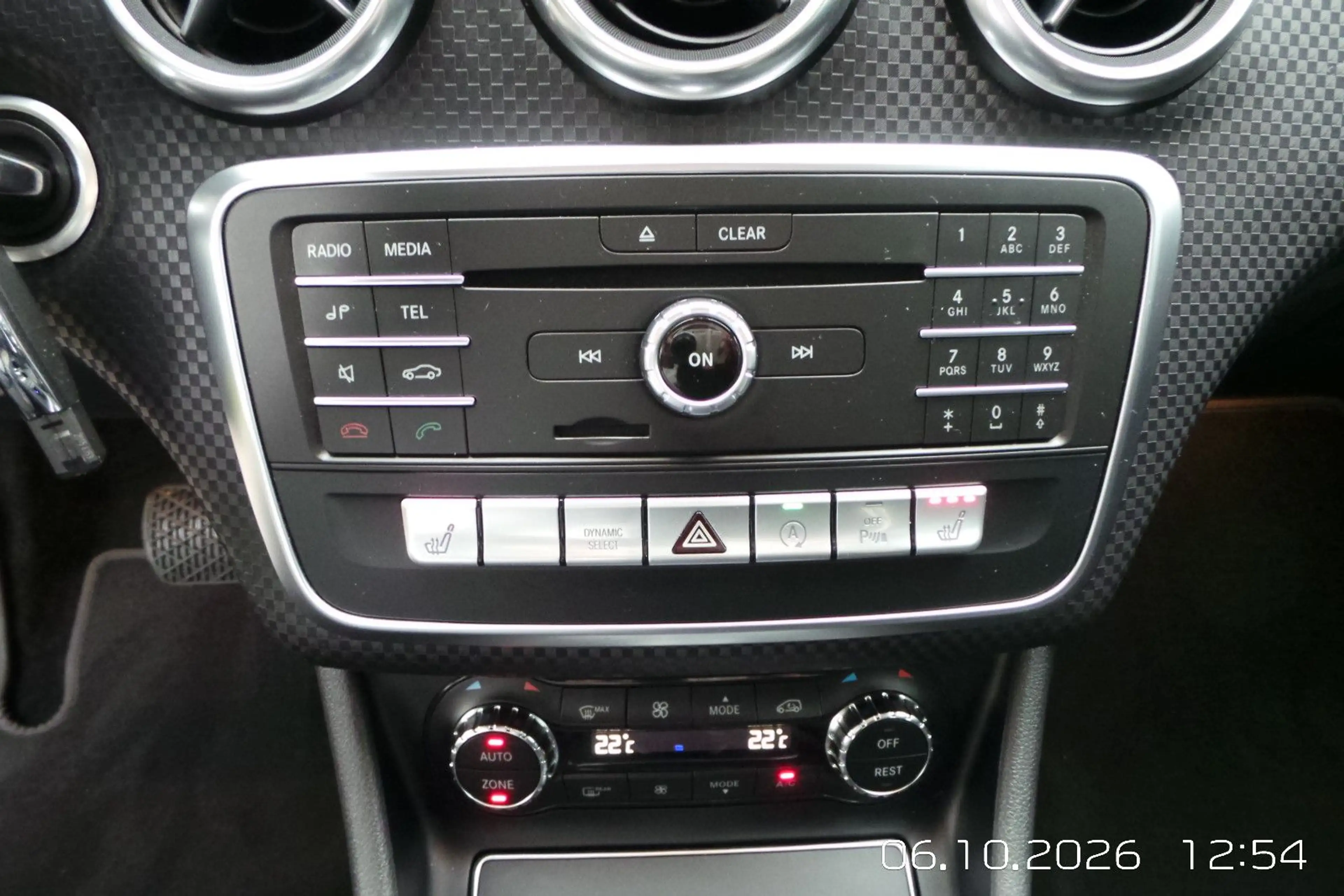 Mercedes-Benz A 180 Score! Urban LED,SHZ,CAM,PDC — photo 24
