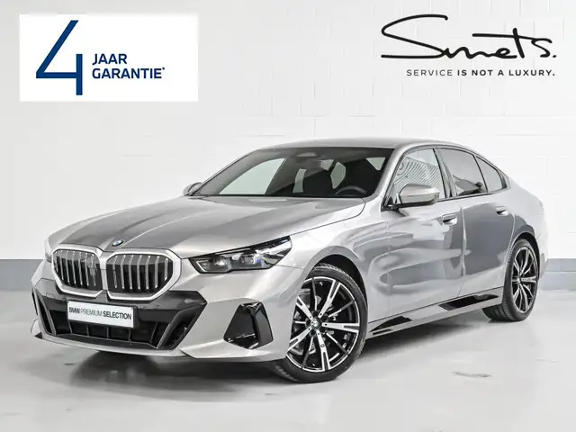 BMW 520 xDrive-M Pack-Trekhaak-Camera-Harman-ACC-LED