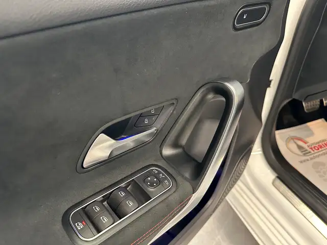 Mercedes-Benz A-Class view 11