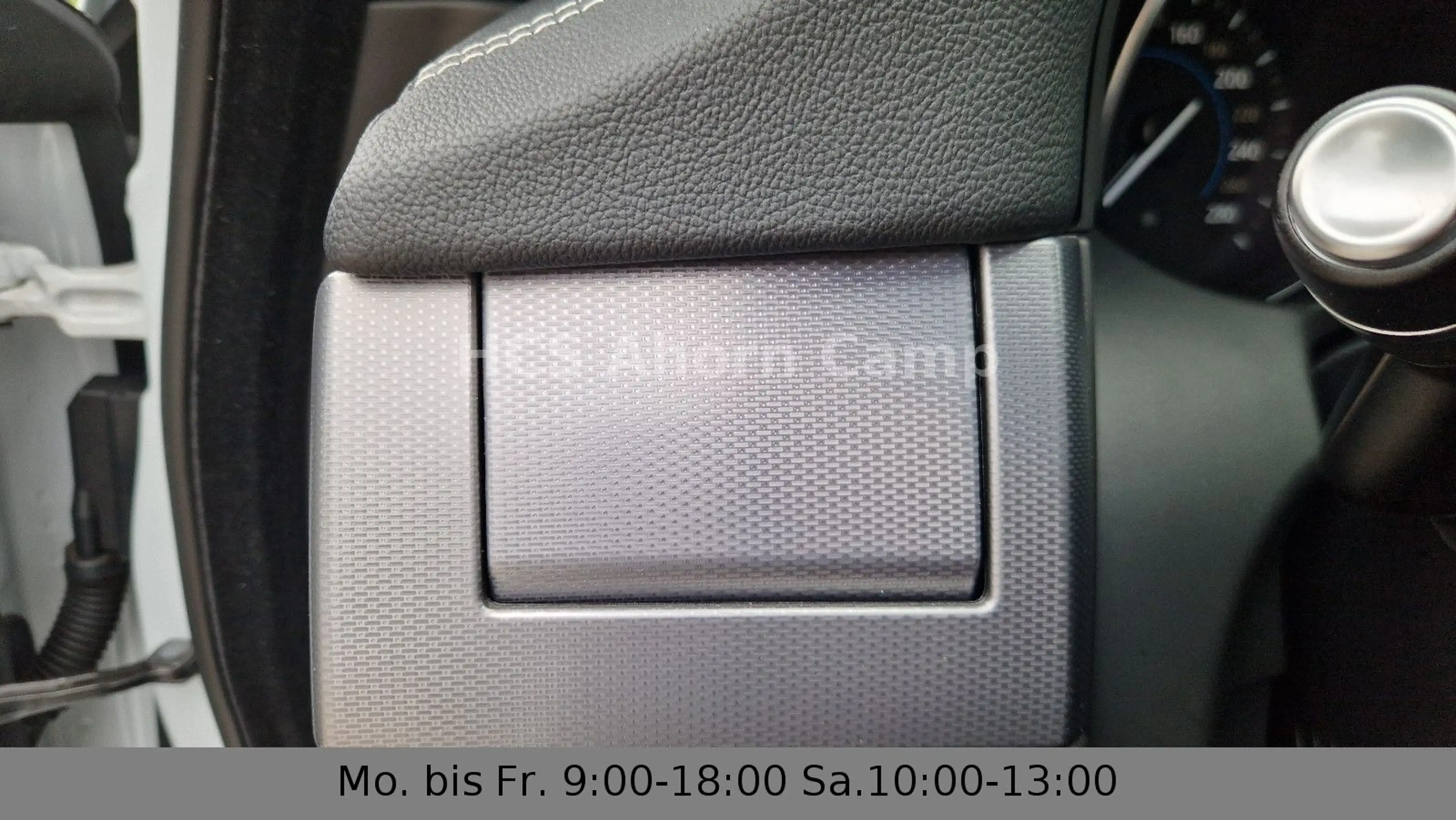 Jaguar XF Sportbrake R-Sport AWD LED R-Sport — photo 25