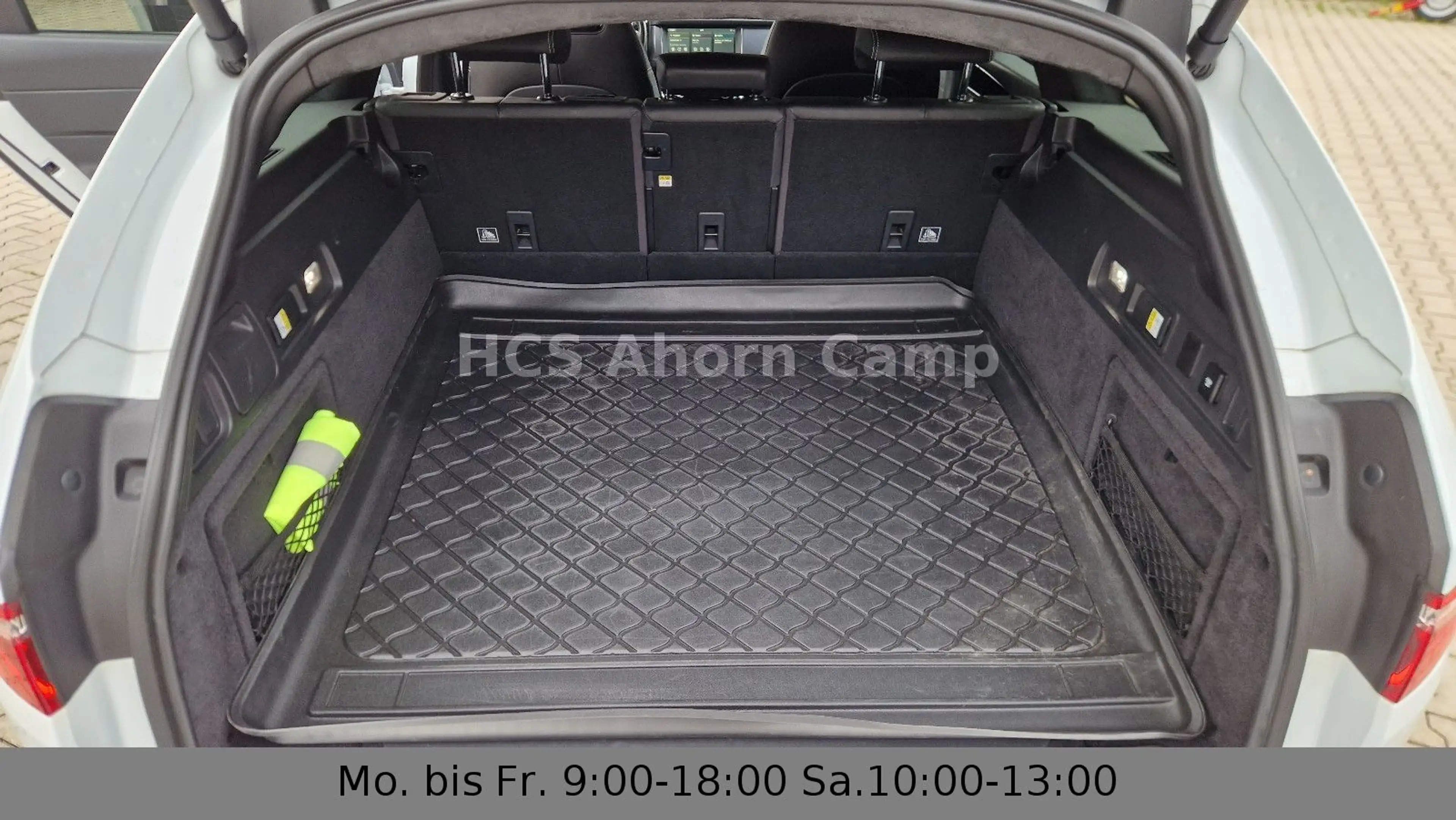 Jaguar XF Sportbrake R-Sport AWD LED R-Sport — photo 15