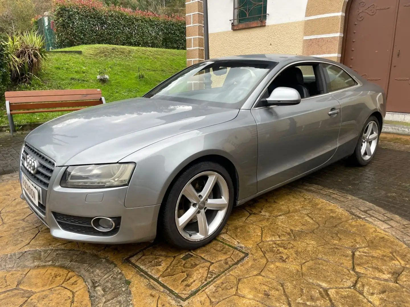 Audi A5 Coupé 2.7TDI Multitronic Gris - 1