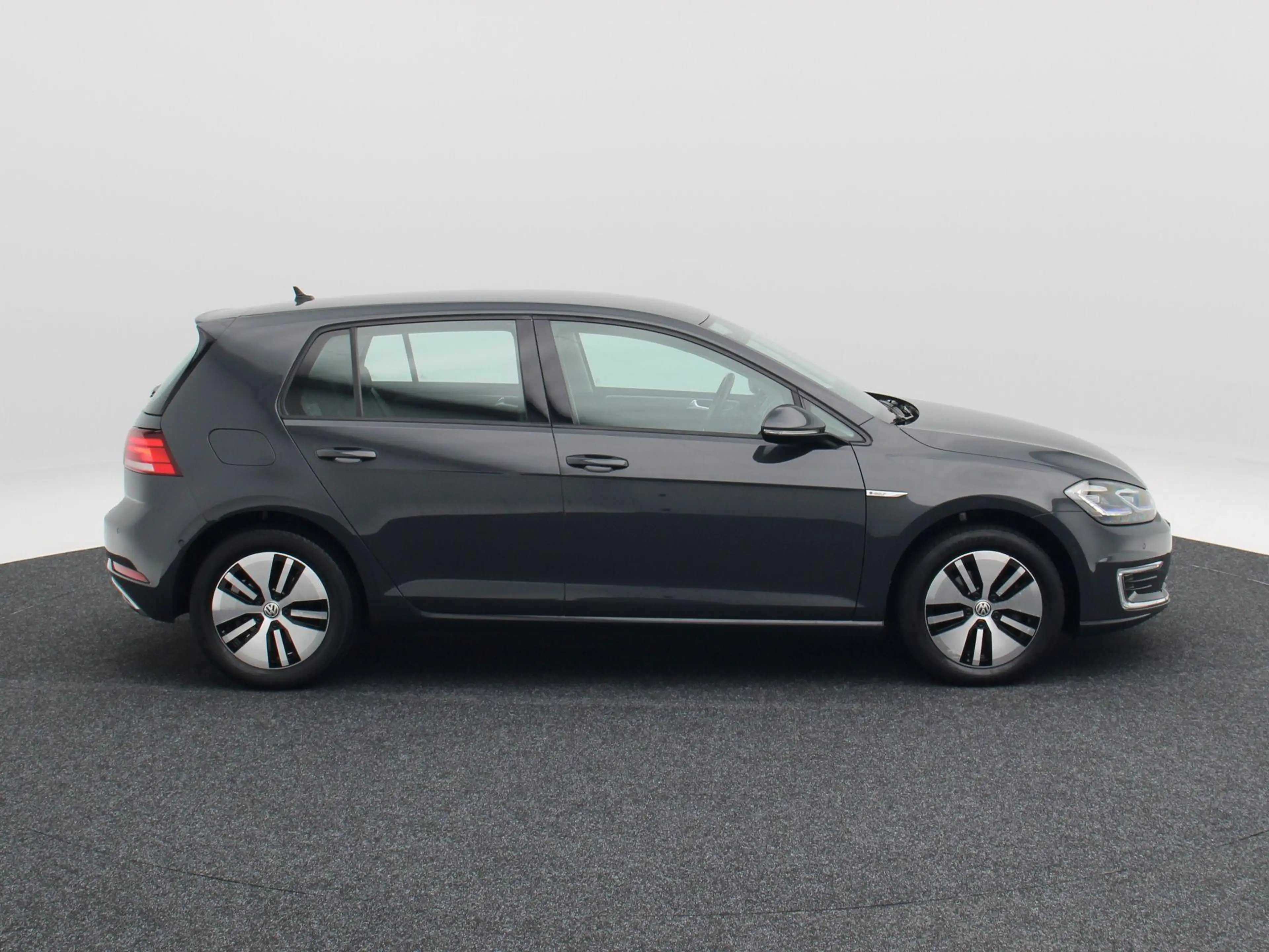 Volkswagen e-Golf E-DITION | Adaptive Cruise | Navigatie | Climate c — photo 8
