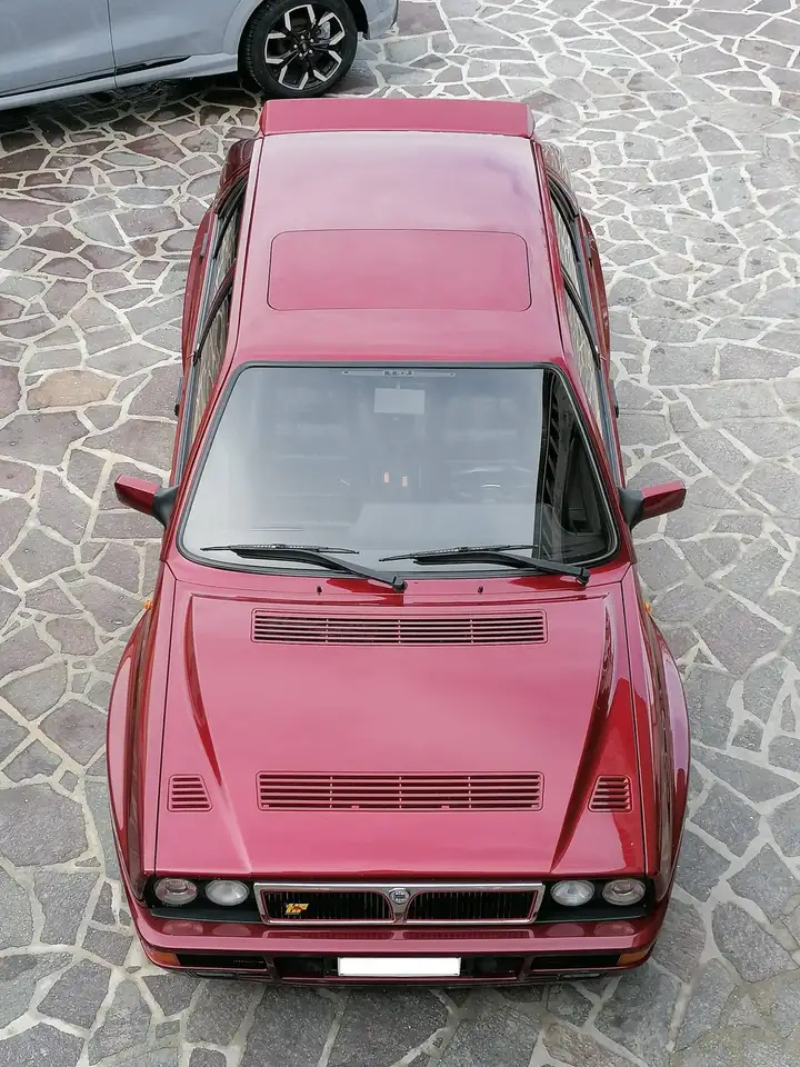 Lancia Delta 2.0 16v HF Integrale Evoluzione, foto 3