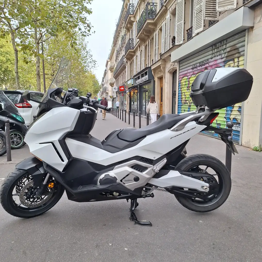 Honda Forza 750 Blanc - 1