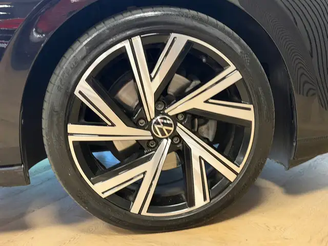 Volkswagen Golf view 7