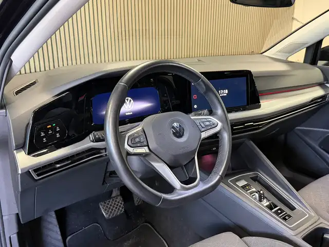 Volkswagen Golf view 14