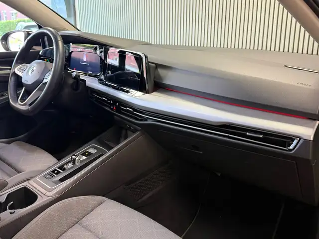 Volkswagen Golf view 8