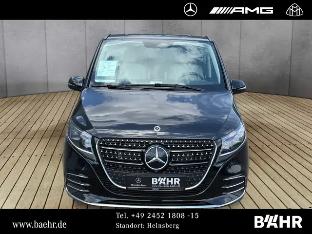 Mercedes-Benz V-Class view 7