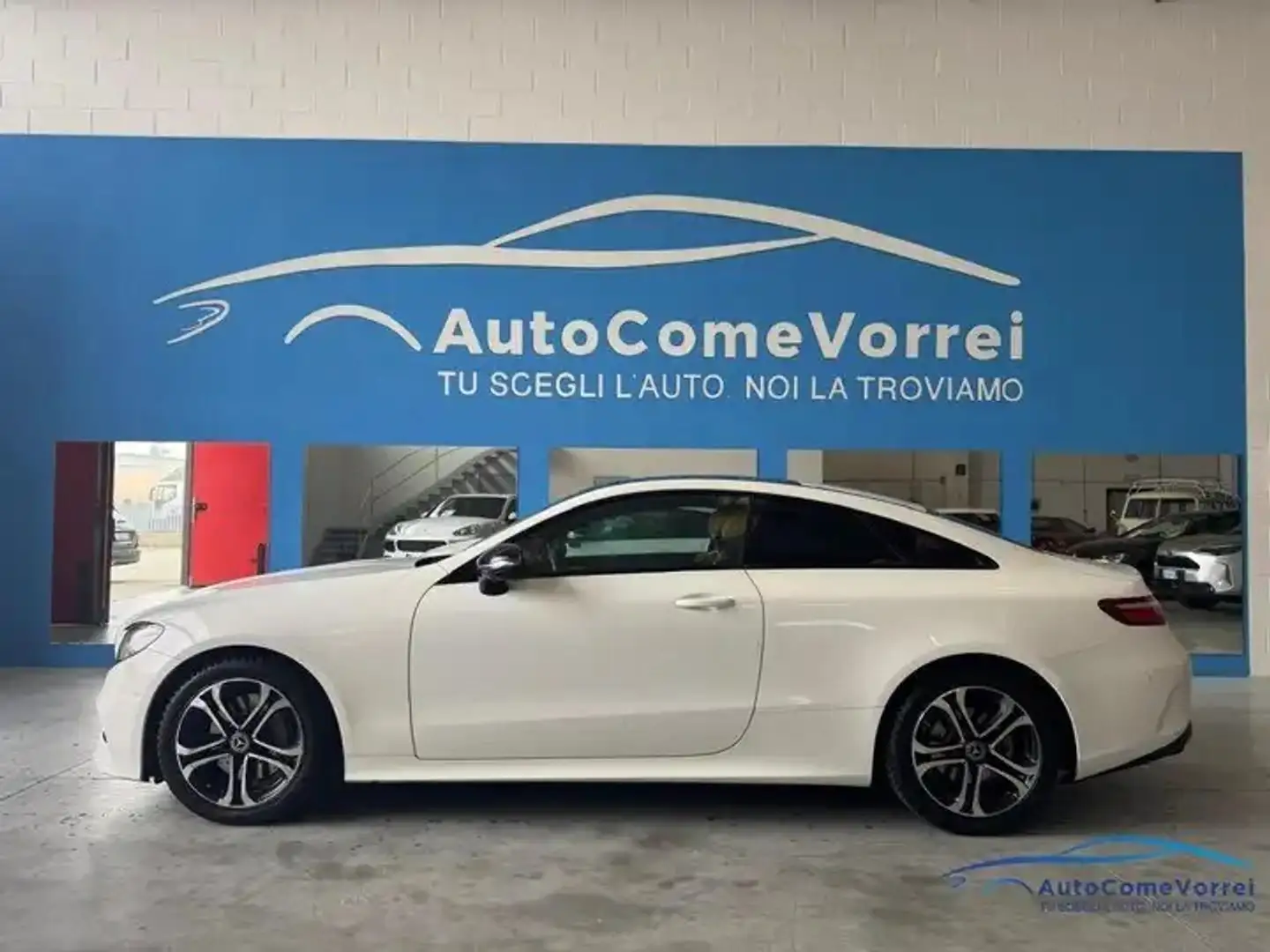 Mercedes-Benz E 220 E 220 d 4Matic Premium Plus Beige - 1