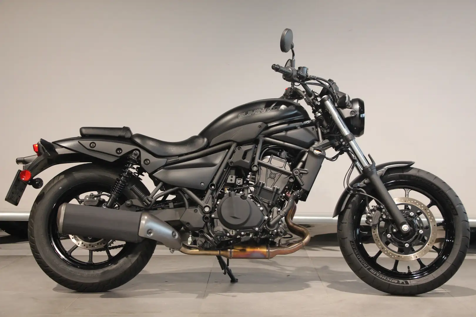 Kawasaki Eliminator 500 Schwarz - 1
