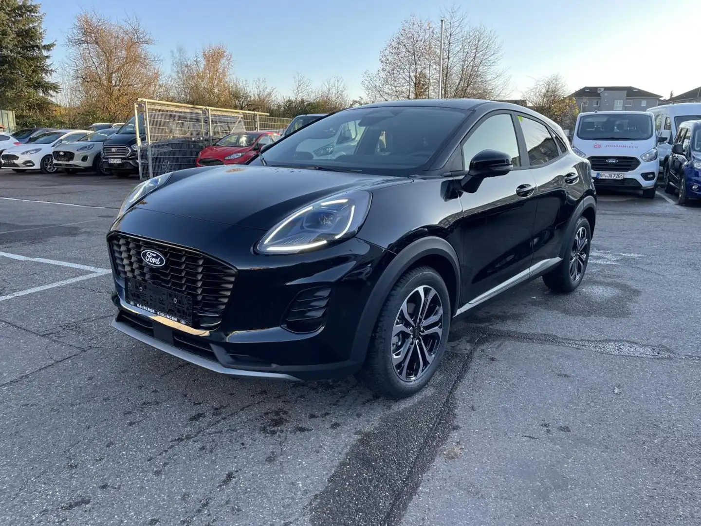 Ford Puma Titanium 125 PS Schalter * Sofort Verfügbar* Schwarz - 1