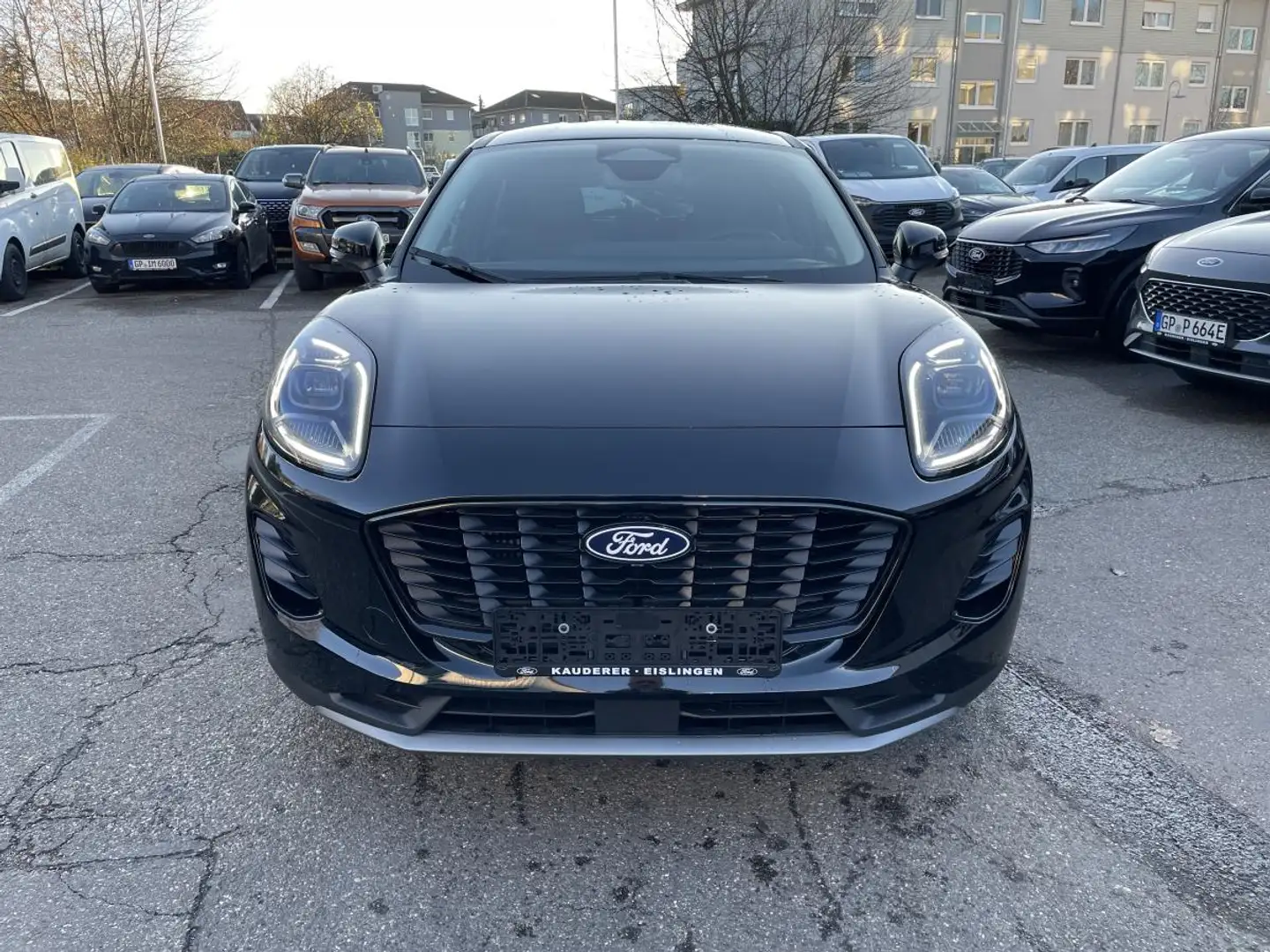 Ford Puma Titanium 125 PS Schalter * Sofort Verfügbar* Schwarz - 2