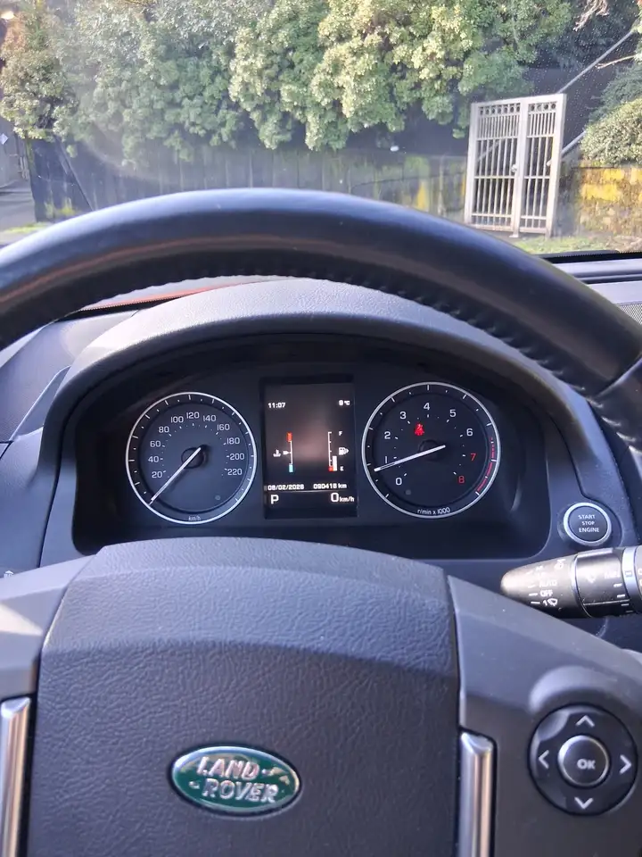 Land Rover LR2 снимка Land Rover LR2
