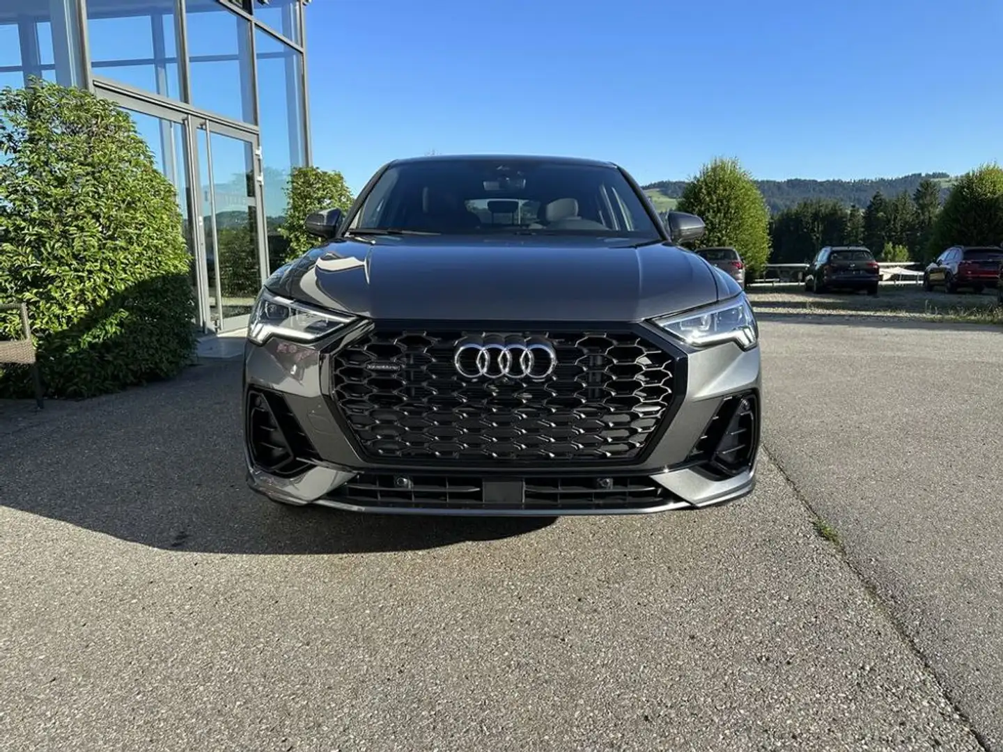 Audi Q3 Sportback 40 TDI quattro S line AHK LED 20'' Kam Gris - 2