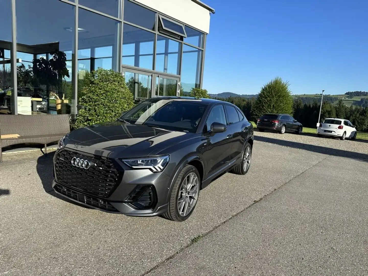 Audi Q3 Sportback 40 TDI quattro S line AHK LED 20'' Kam Gris - 1
