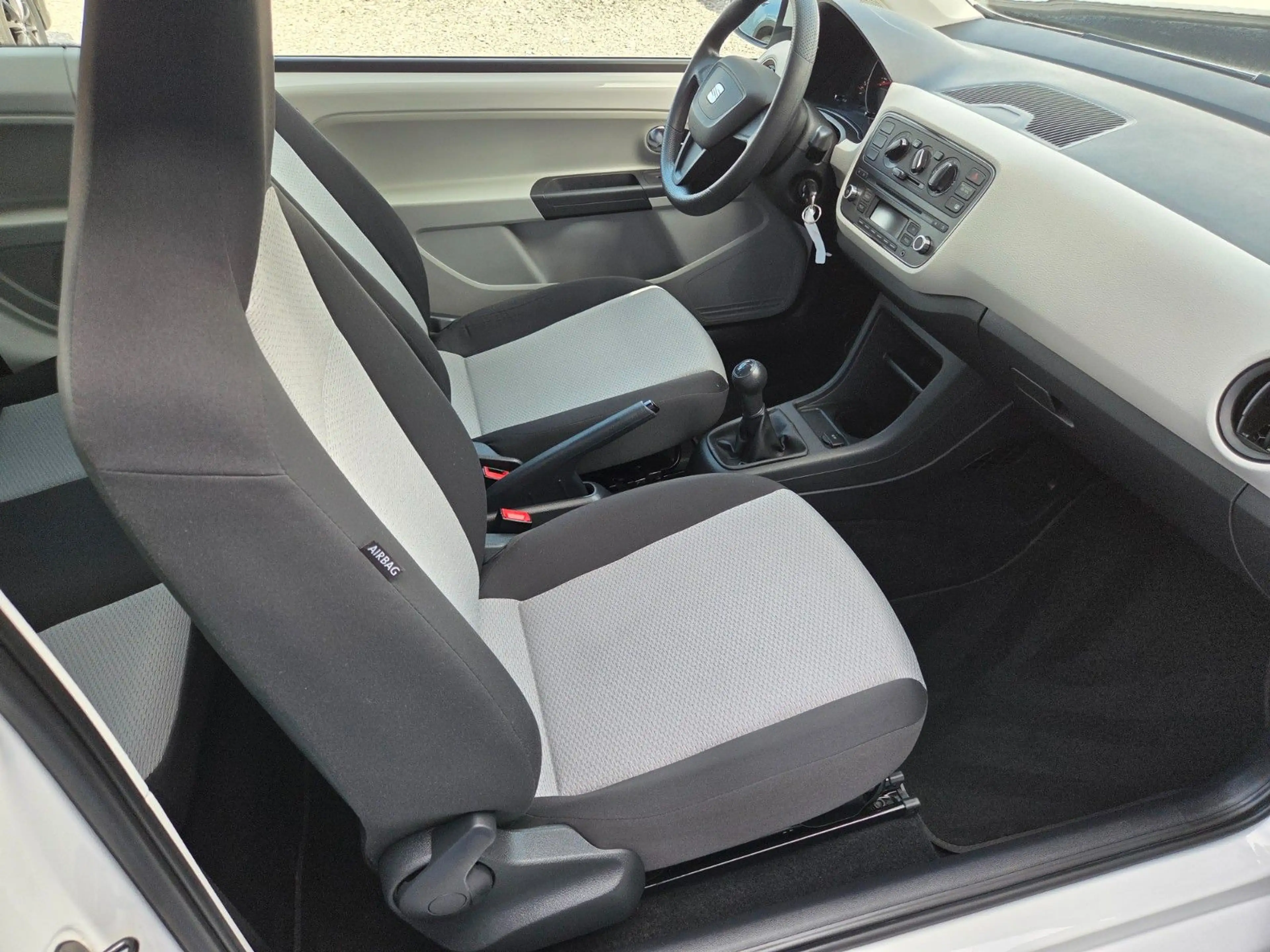 SEAT Mii Style Klima/Ganzjahresr/Kfz-Str nur 20,-Jahr — photo 15