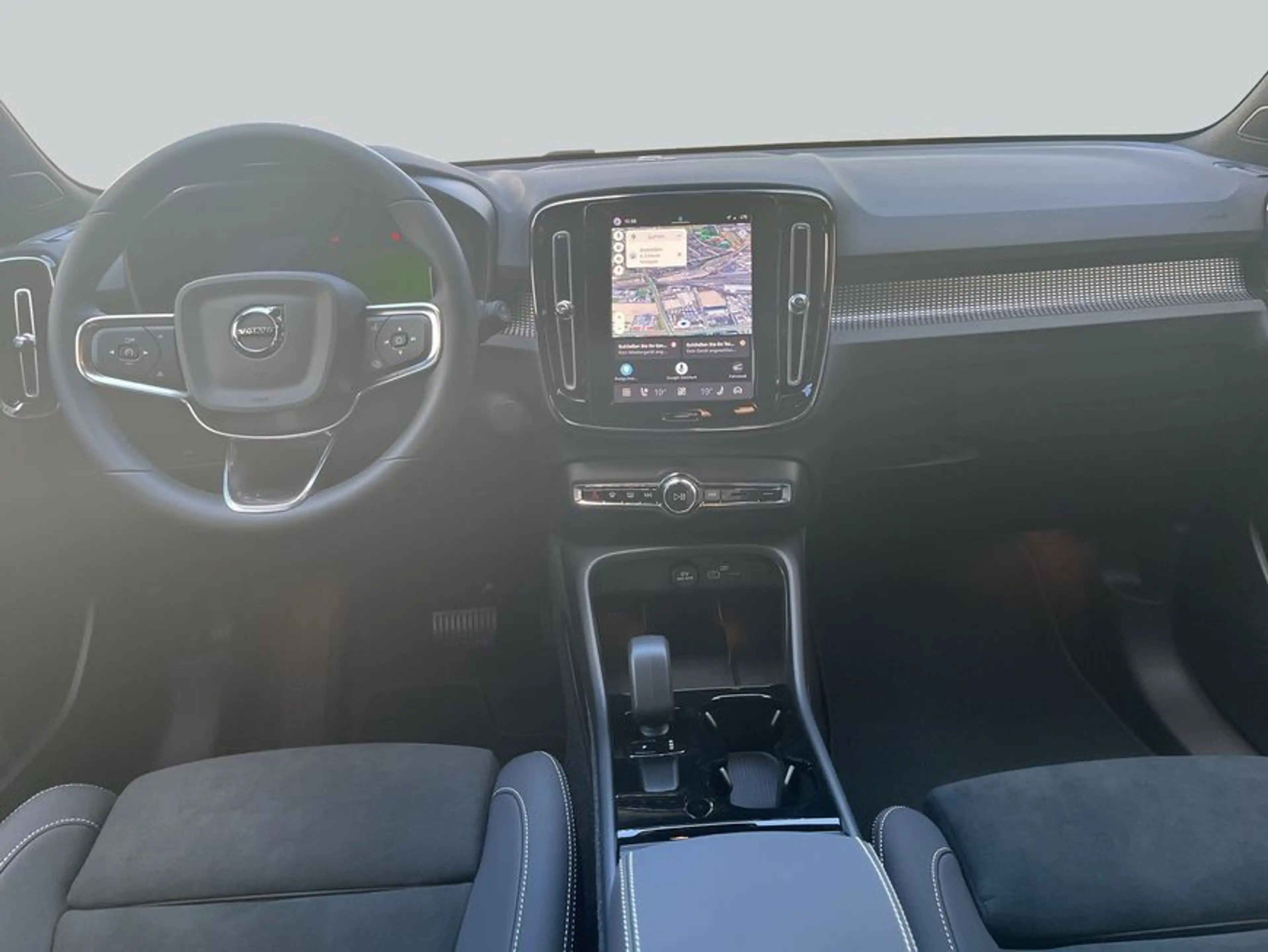 Volvo EX40 Fully Electric Single M. Extended Range RWD U — photo 14