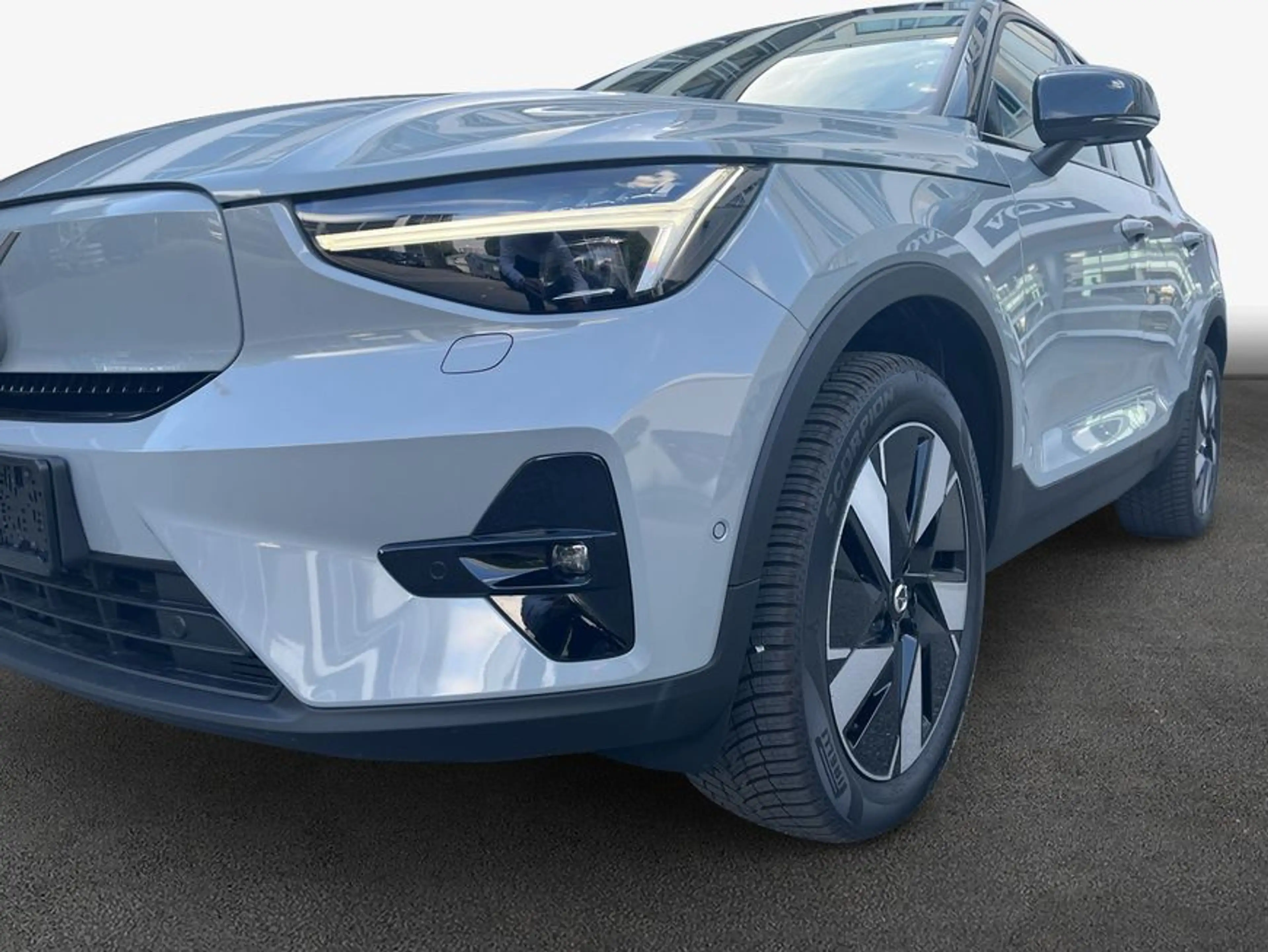 Volvo EX40 Fully Electric Single M. Extended Range RWD U — photo 7