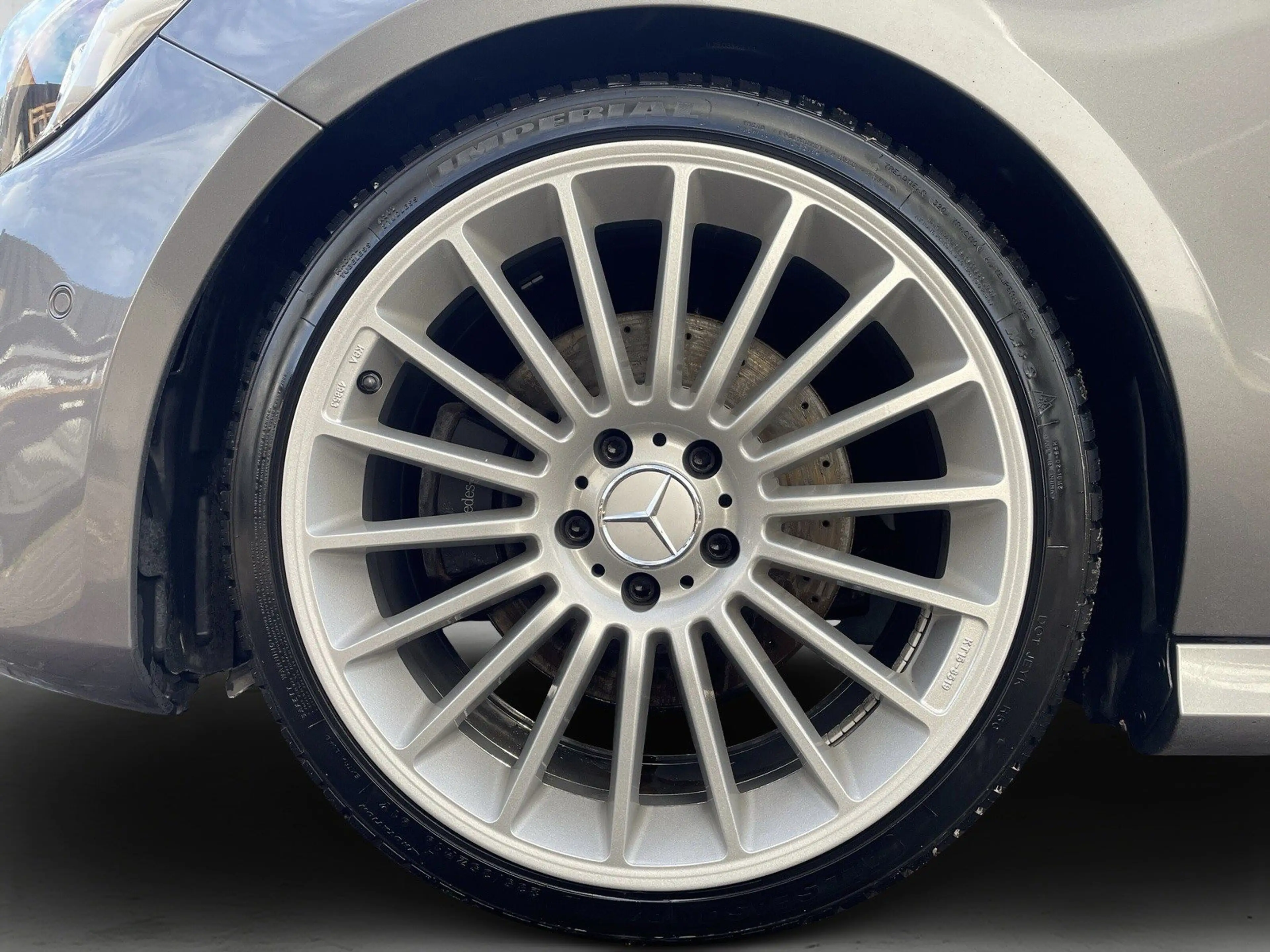 Mercedes-Benz A 250 AMG Line Pano+Night+Alcantara+LED+19° — photo 9