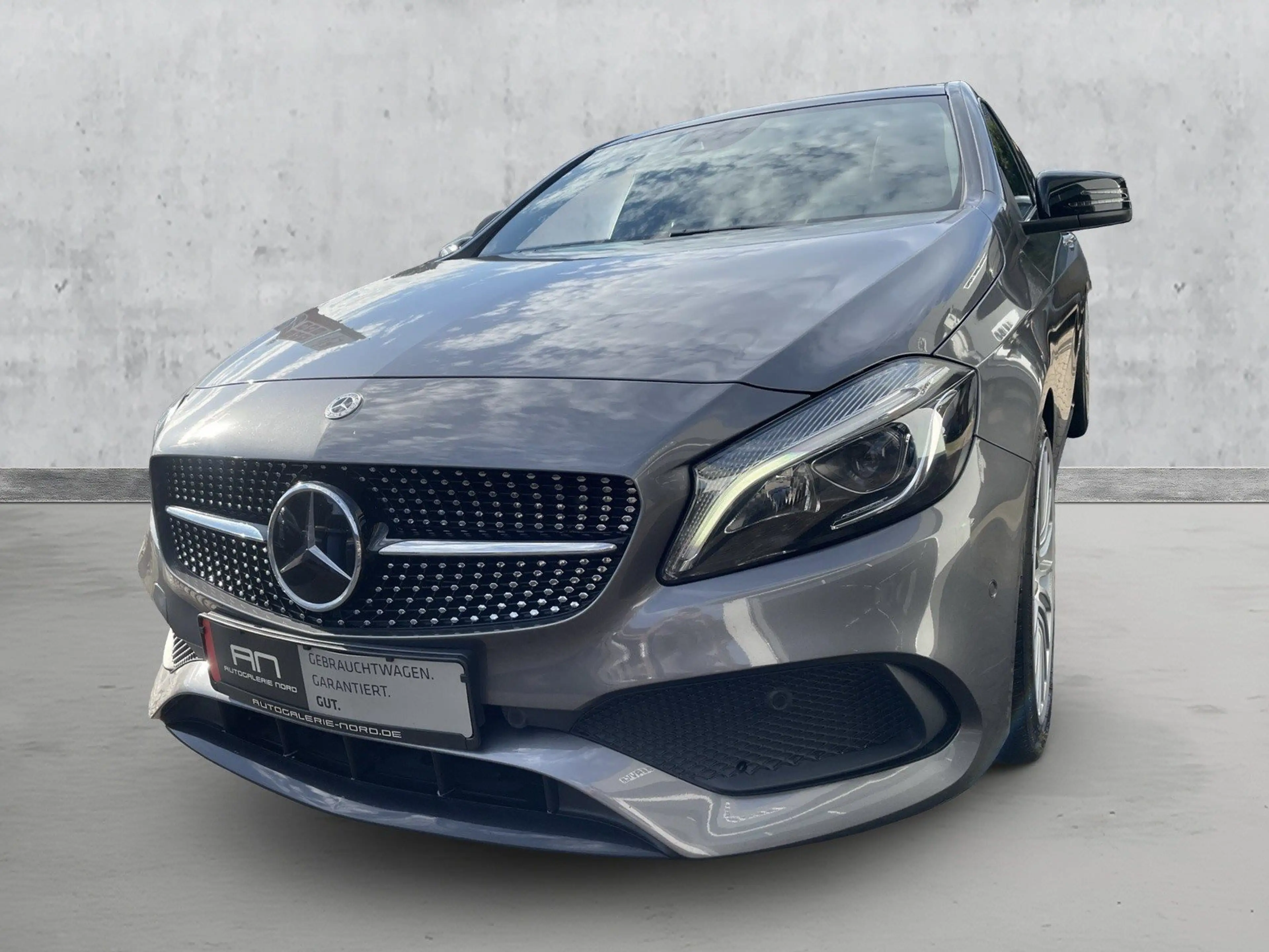 Mercedes-Benz A 250 AMG Line Pano+Night+Alcantara+LED+19° — photo 3