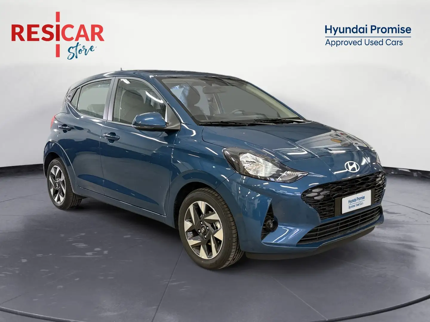 Hyundai i10 1.0 MPI Connectline Blau - 1