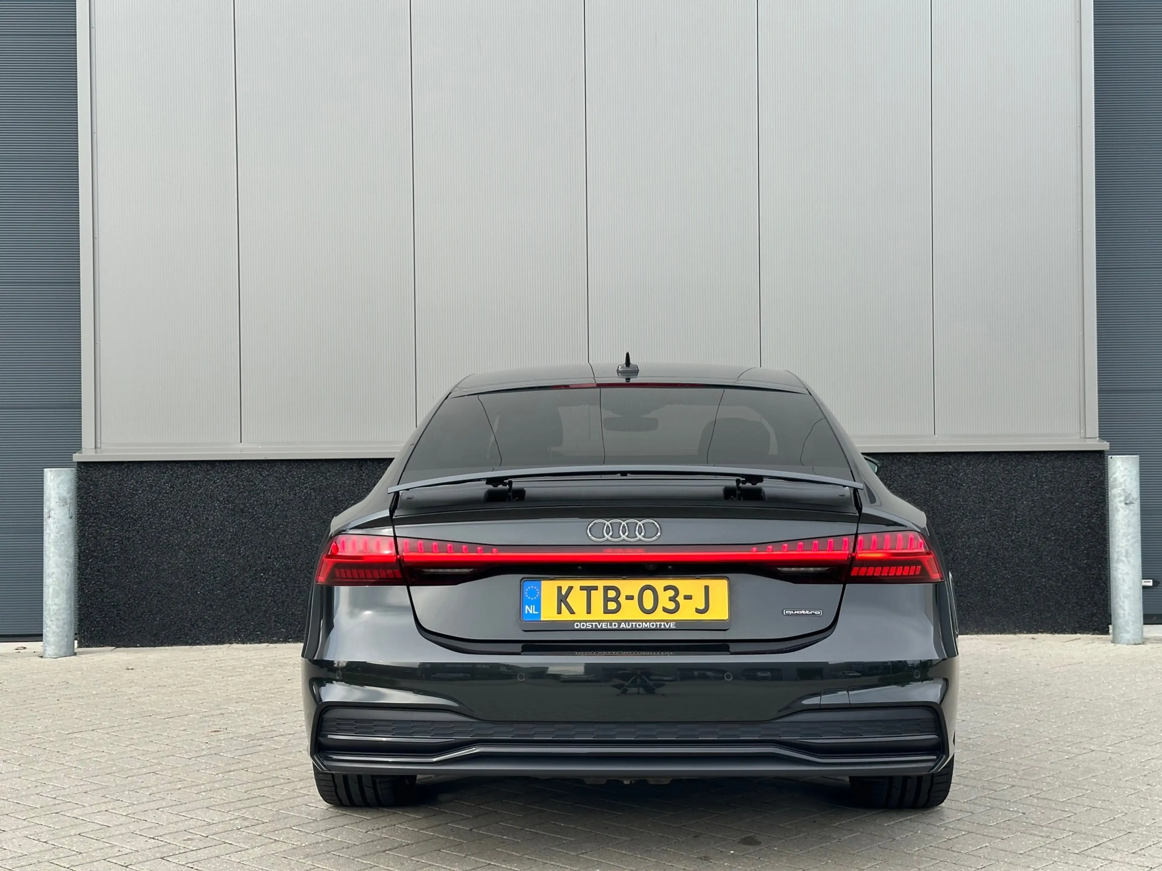 Audi A7 Sportback 55 TFSI e quattro Competition 21'' HuD 3 — photo 9