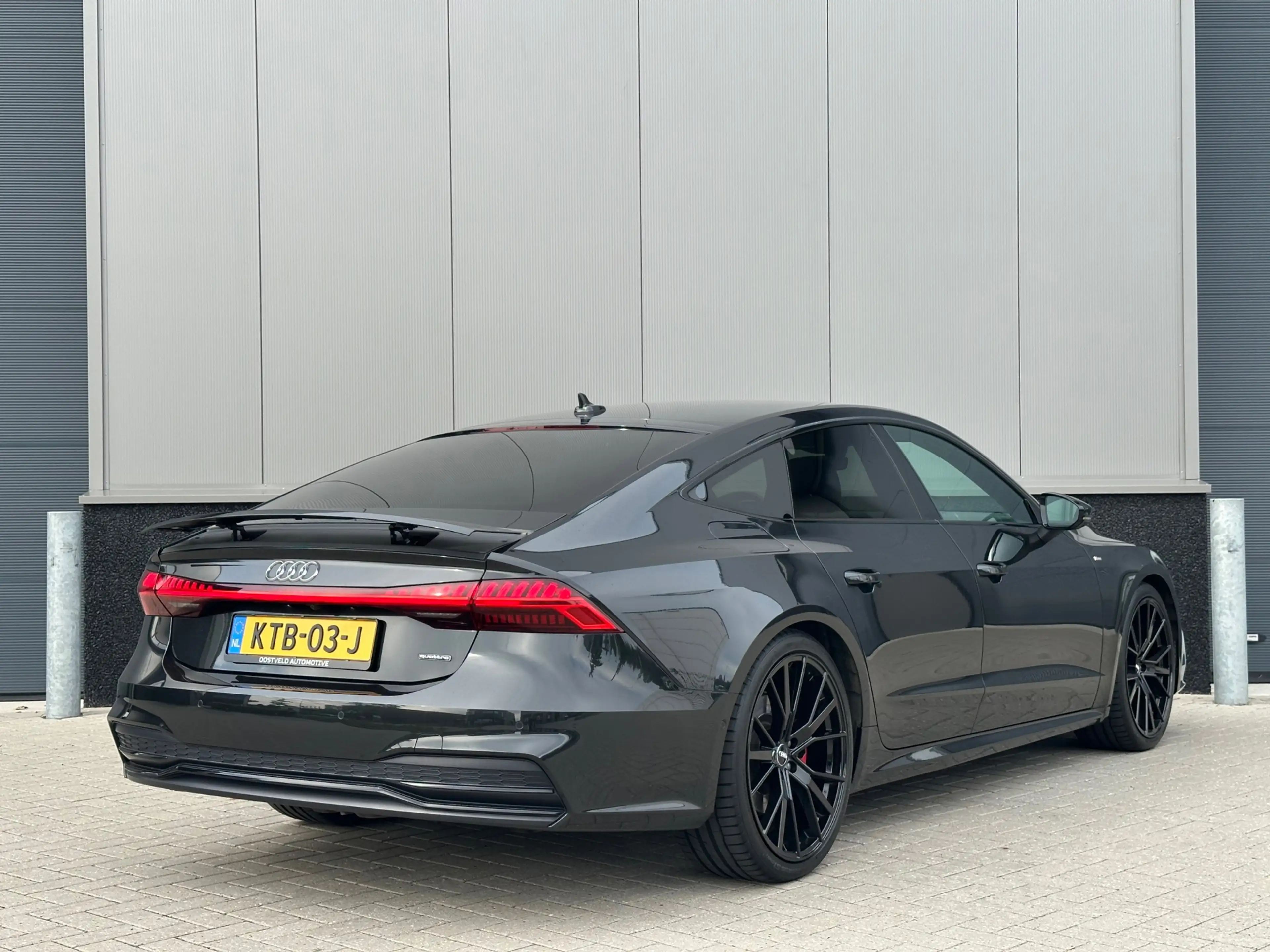 Audi A7 Sportback 55 TFSI e quattro Competition 21'' HuD 3 — photo 2