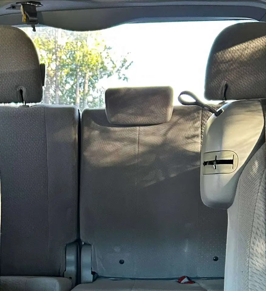 Toyota Sienna снимка Toyota Sienna