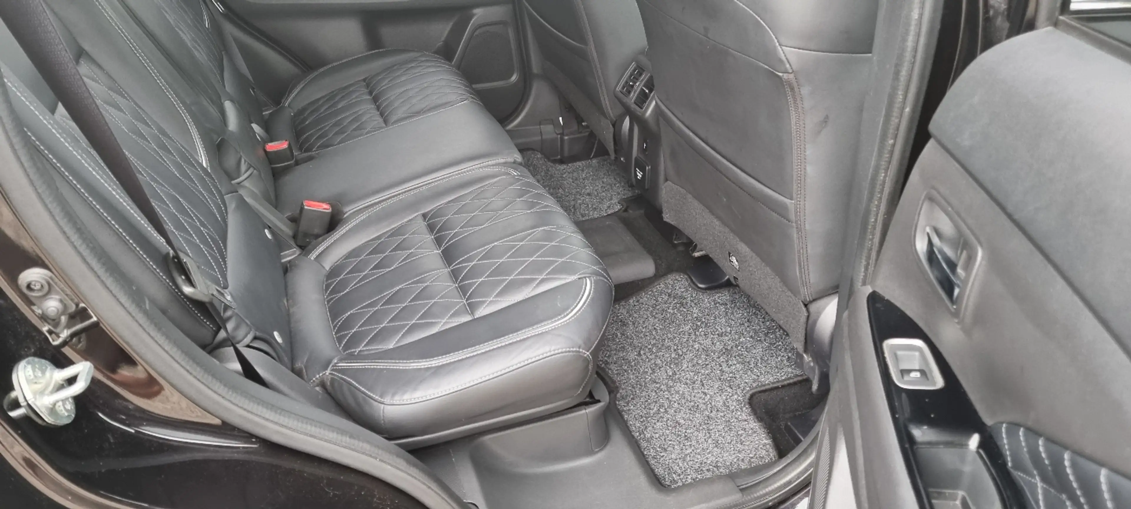 Mitsubishi Outlander 2.4Plug-in Hybrid Intro Edition 4WD — photo 10
