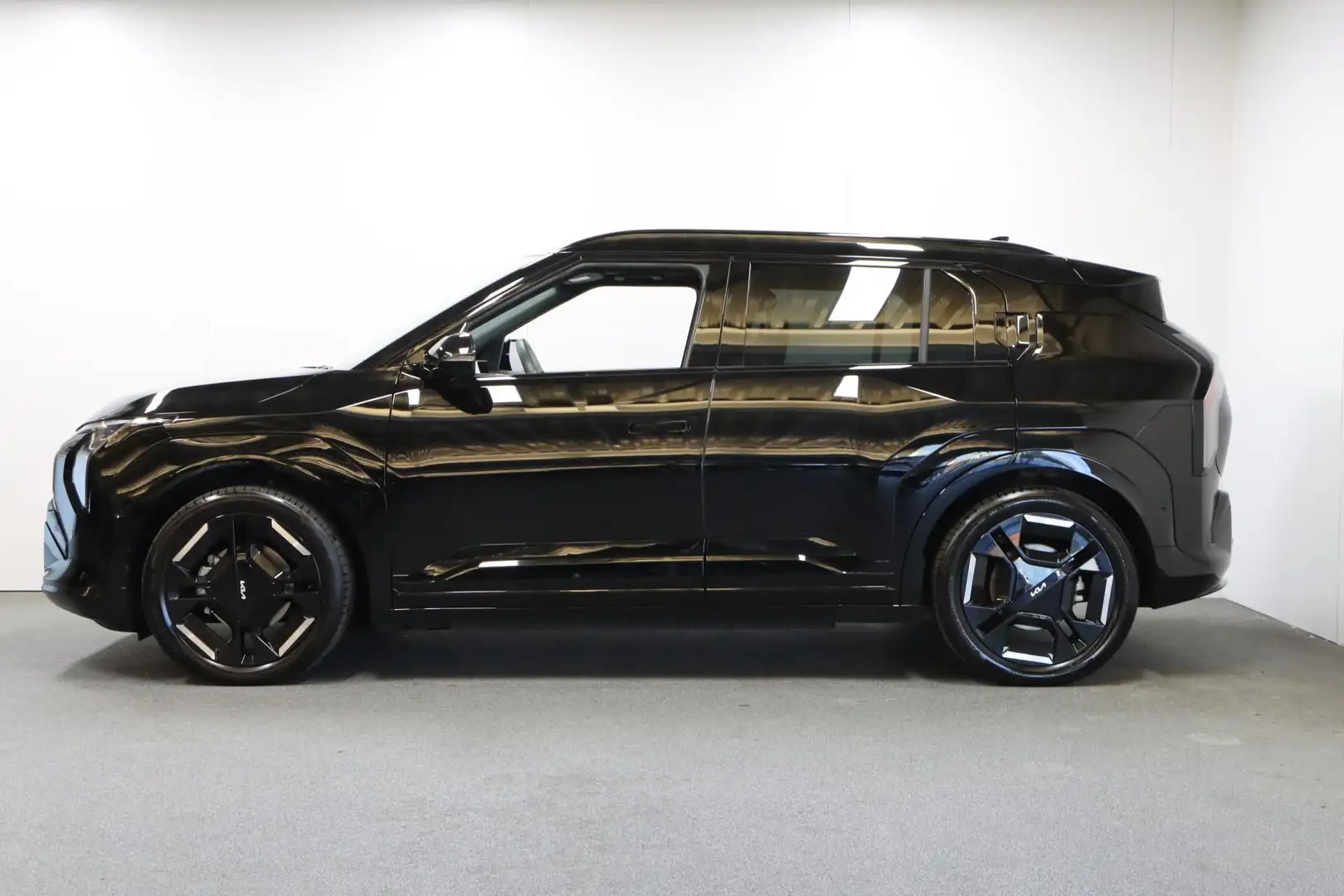 Kia EV3 GT-PlusLine 81.4 kWh Trekhaak Zwart - 2