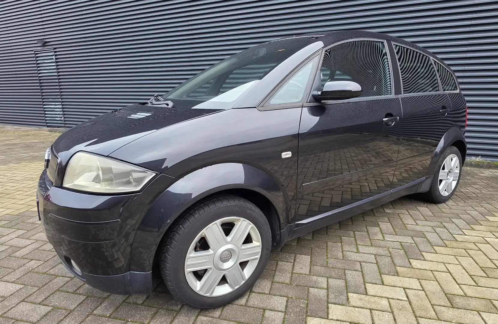 Audi A2 1.4 S Line Zwart - 1