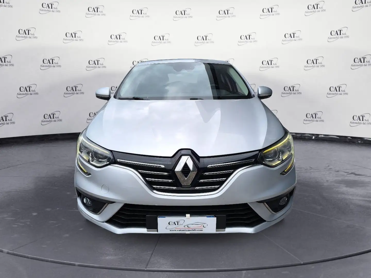 Renault Megane dCi 110 CV Energy Intens Silber - 2