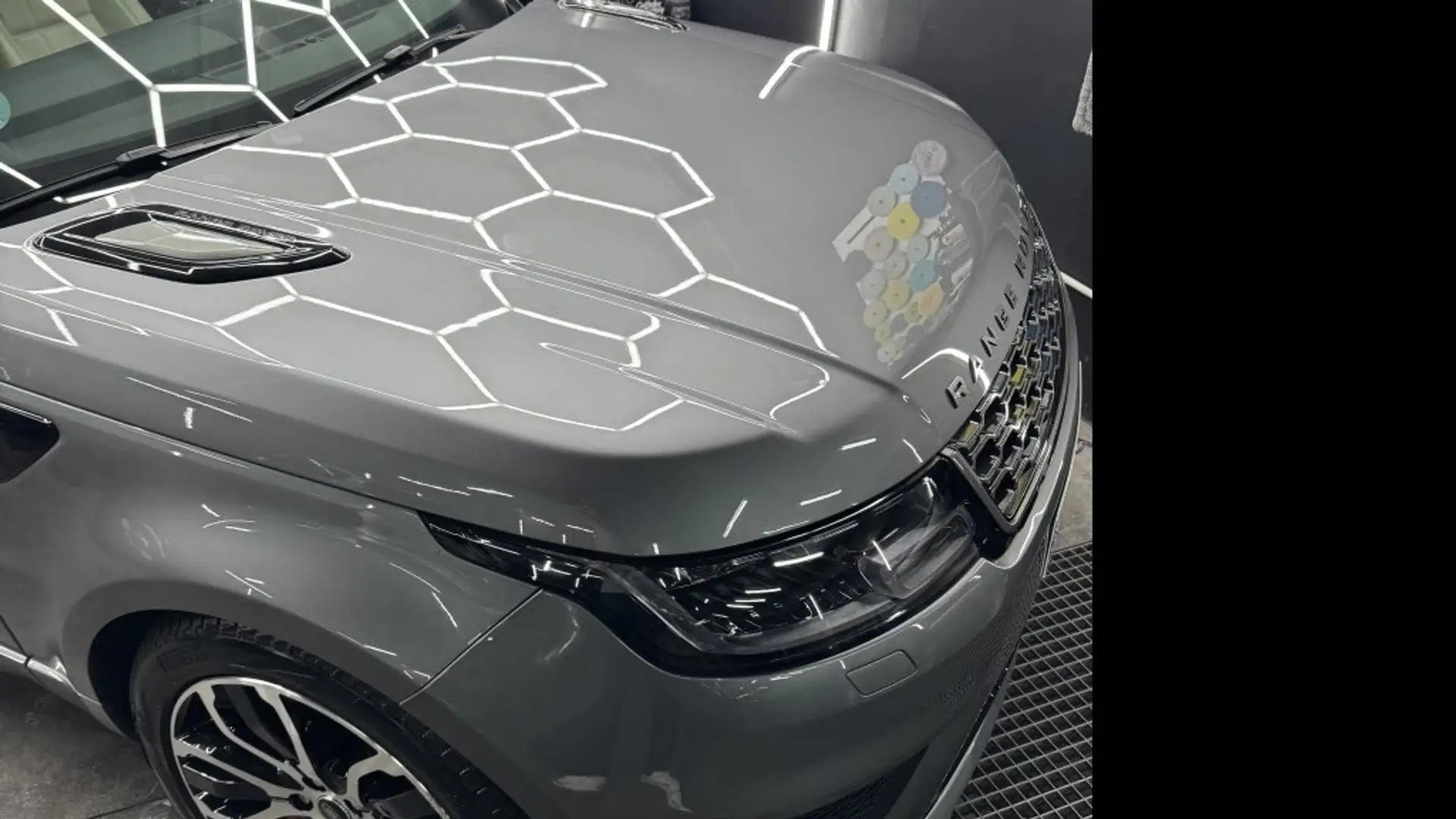 Land Rover Range Rover Sport 5.0 V8 SC HSE Dynamic Stealth Aut. Grijs - 1