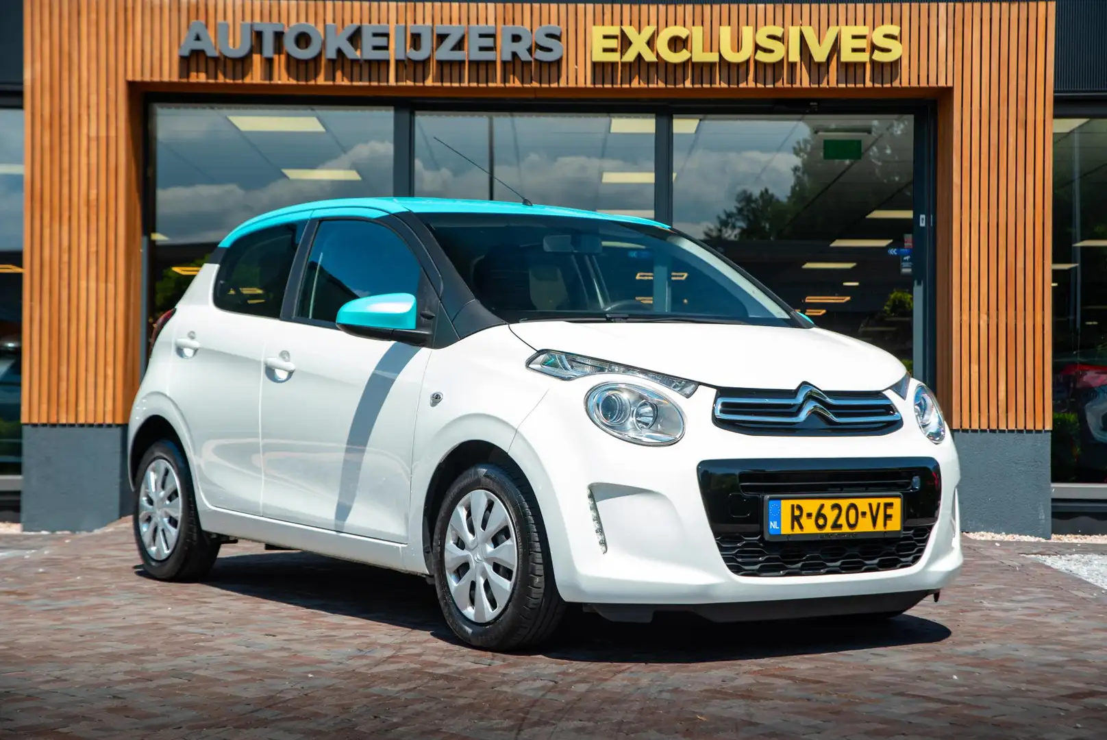Citroen C1 1.0 VTi Shine Airco Radio/CD Bluetooth Automaat! Blanco - 1