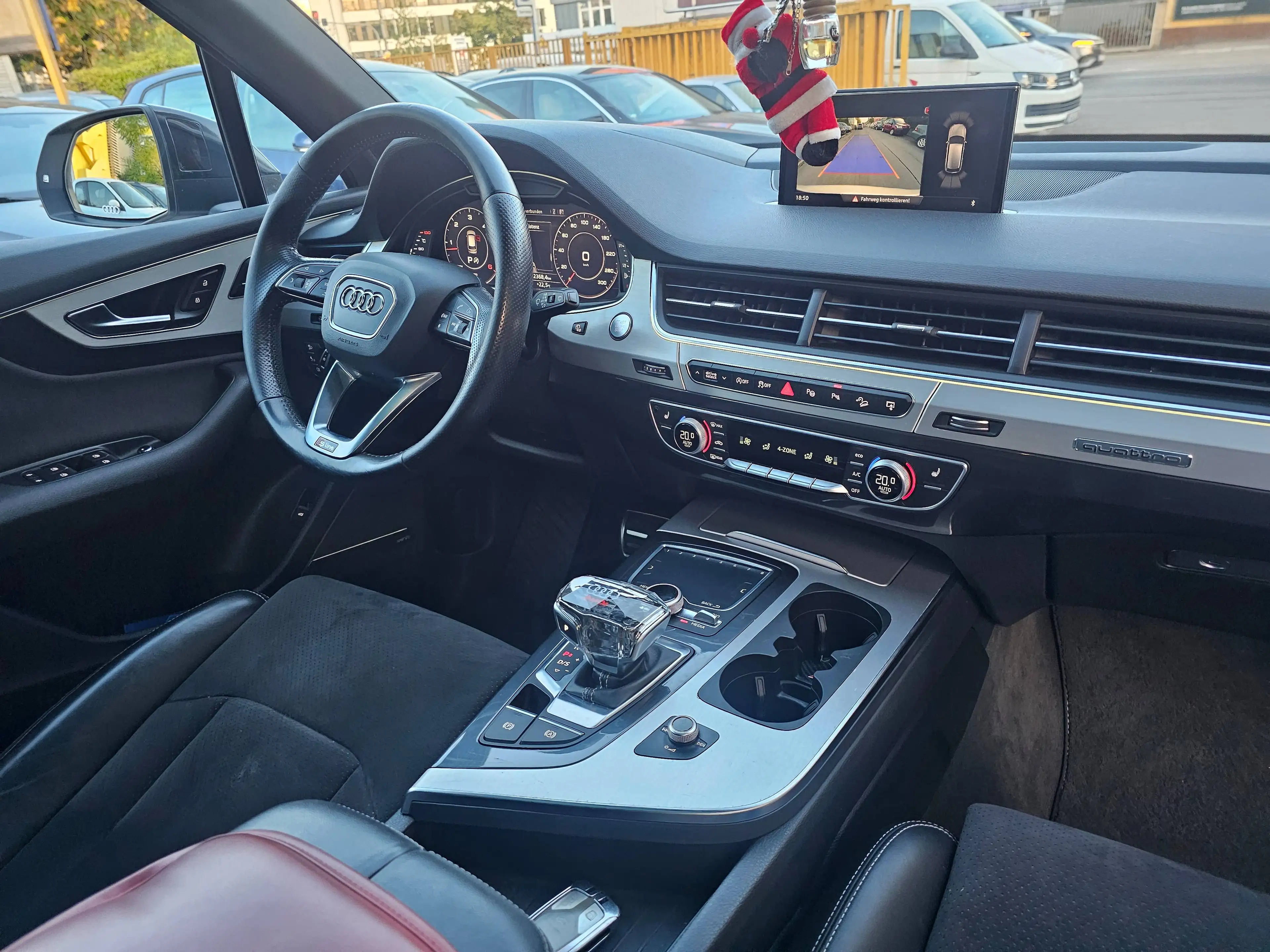 Audi Q7 e-tron 3.0 TDI quattro — photo 15