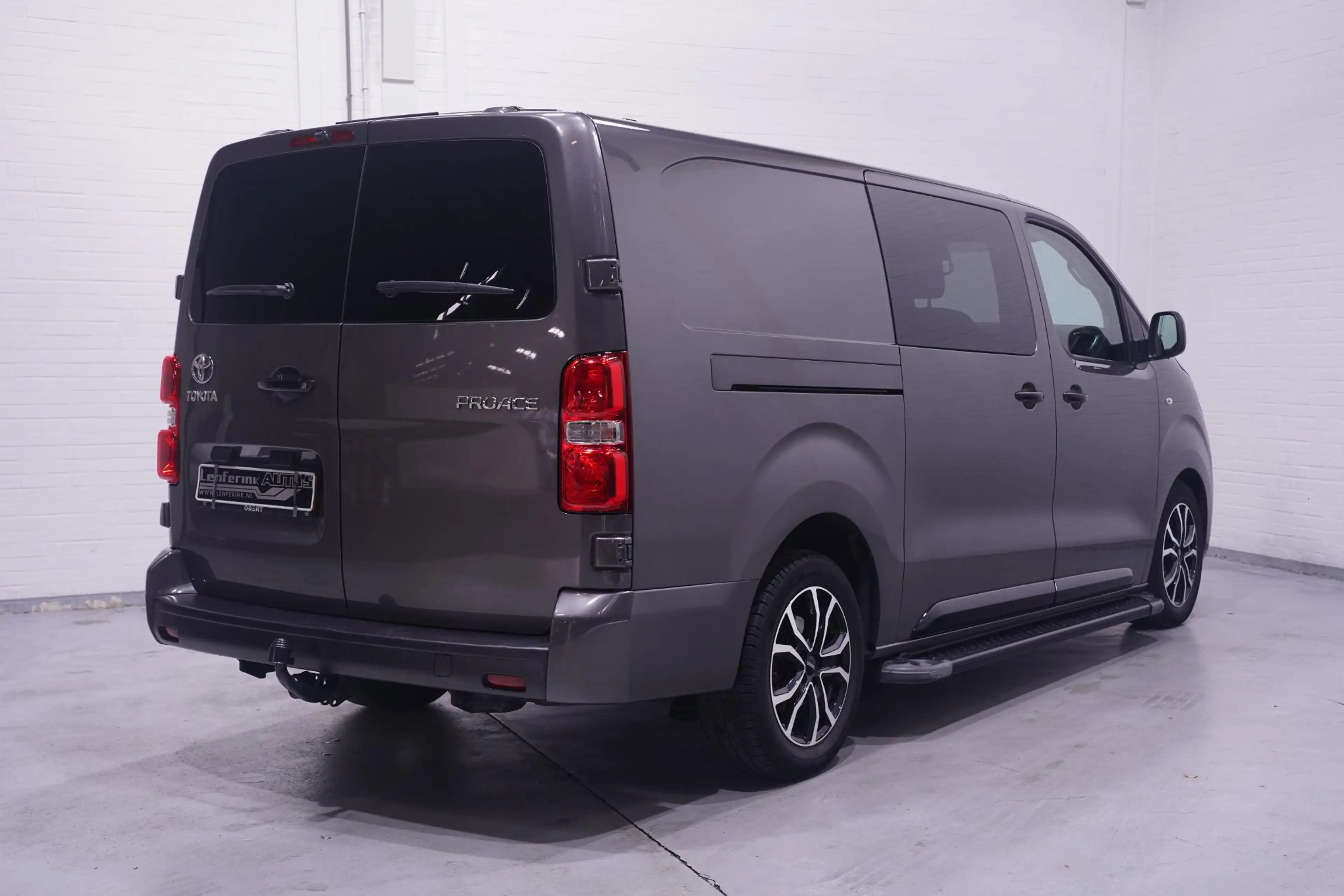 Toyota Proace Worker 2.0 D-4D 145 pk Aut. Black Line Dubbel Cabi — photo 4