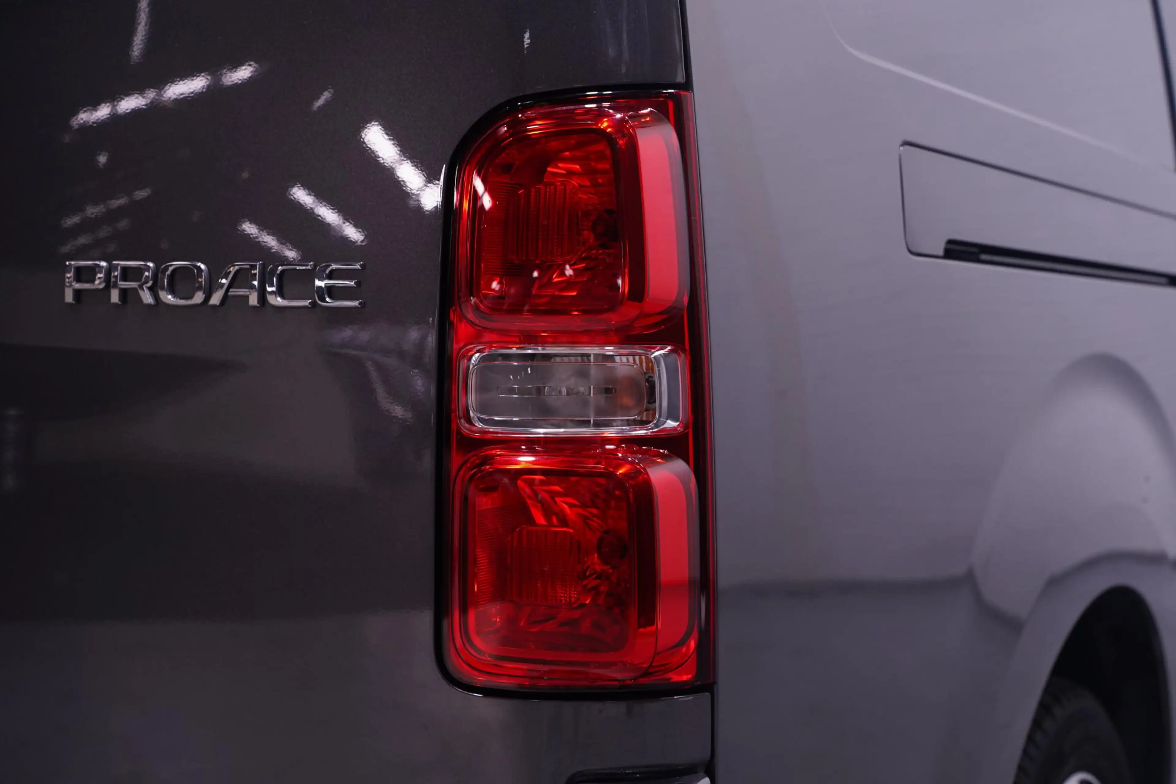 Toyota Proace Worker 2.0 D-4D 145 pk Aut. Black Line Dubbel Cabi — photo 11