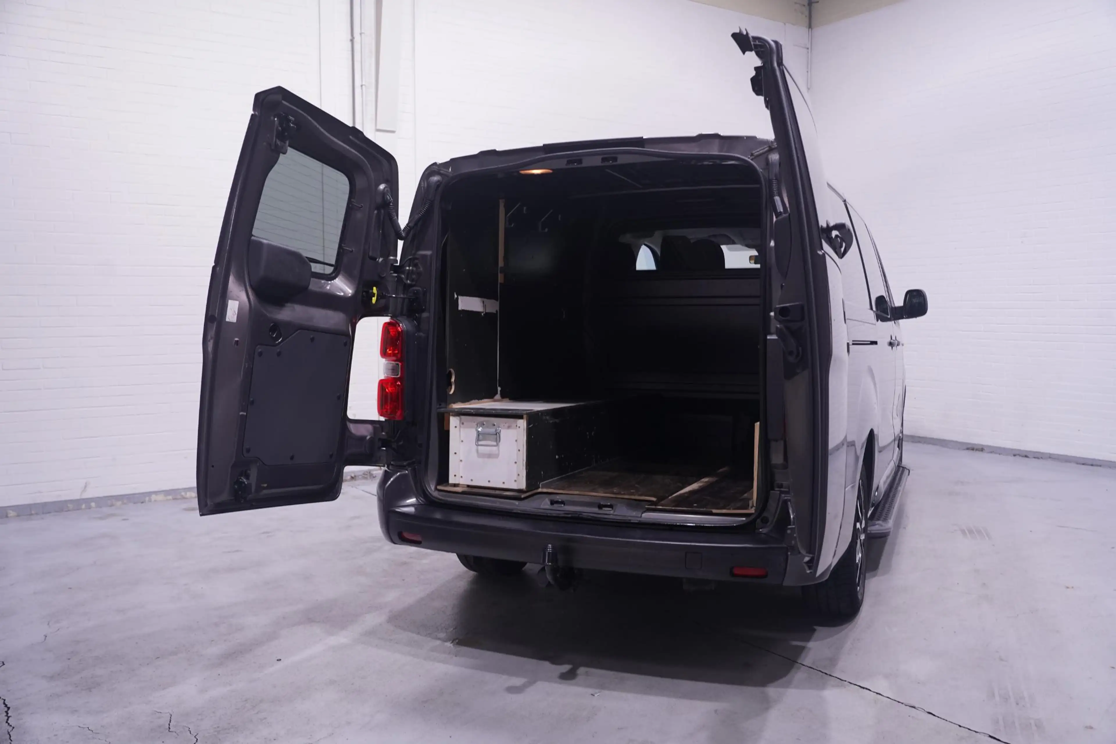 Toyota Proace Worker 2.0 D-4D 145 pk Aut. Black Line Dubbel Cabi — photo 13